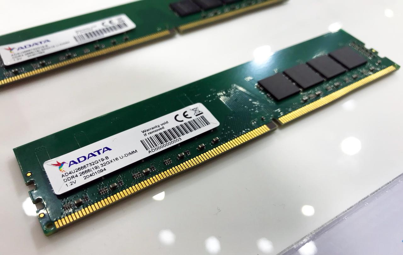 　這款產(chǎn)品的內(nèi)存容量也不容小覷。本機(jī)配置了1個(gè)DDR4，內(nèi)存高達(dá)32G。大大滿足了用戶的工作需求。與此同時(shí)，該產(chǎn)品支持多種操作系統(tǒng)，如Windows10，Liinux。